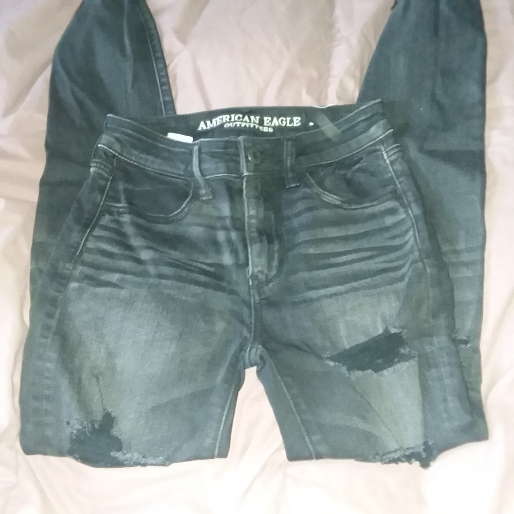 American Eagle super Destroyed skinny jeans